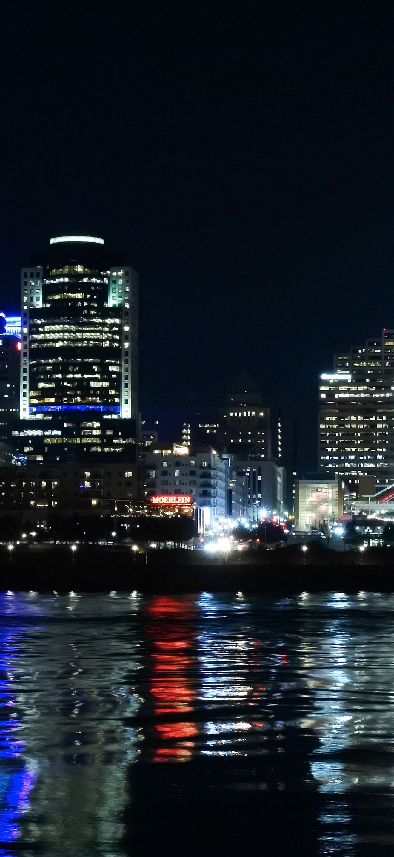 Downtown Cincinnati skyline at night