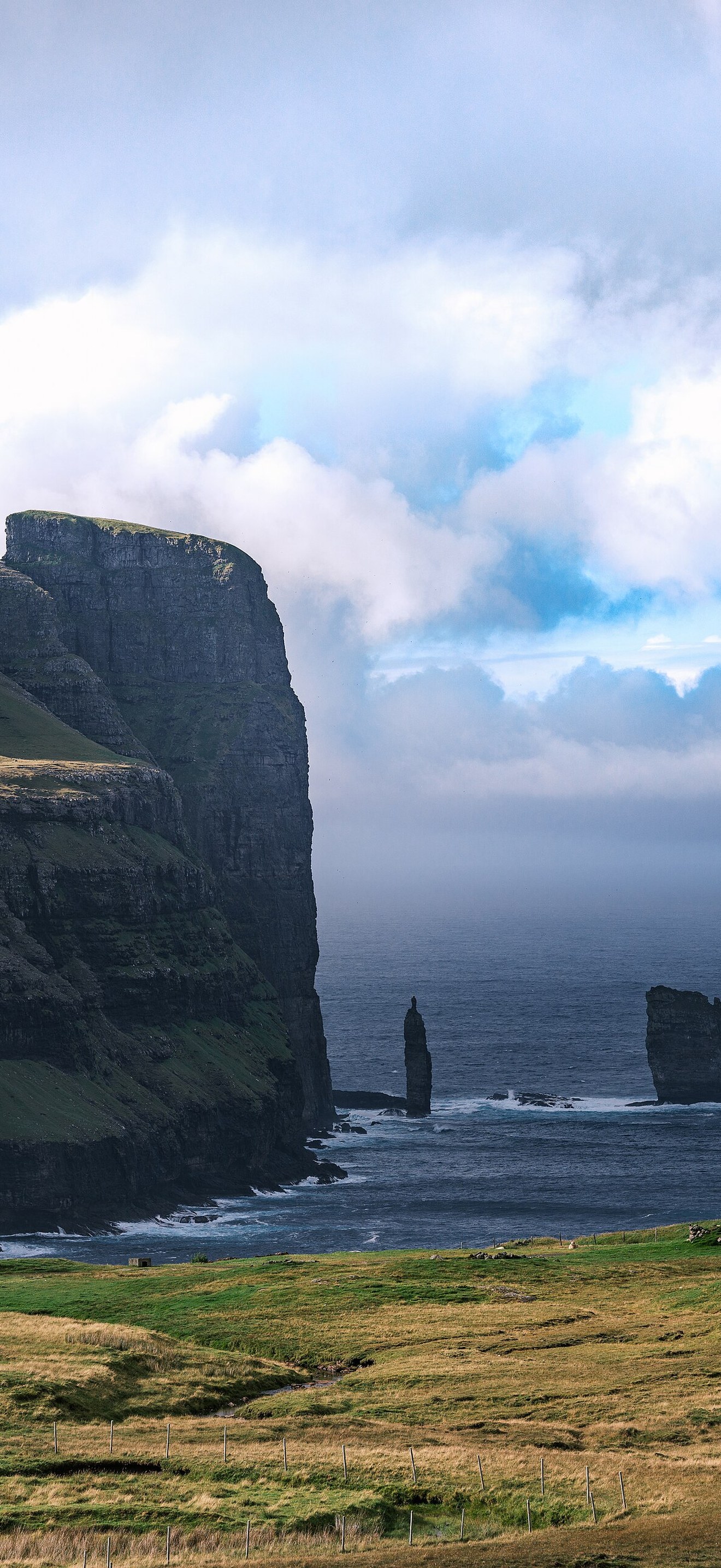 Lonely house on the coast near Eiði - Faroe Islands