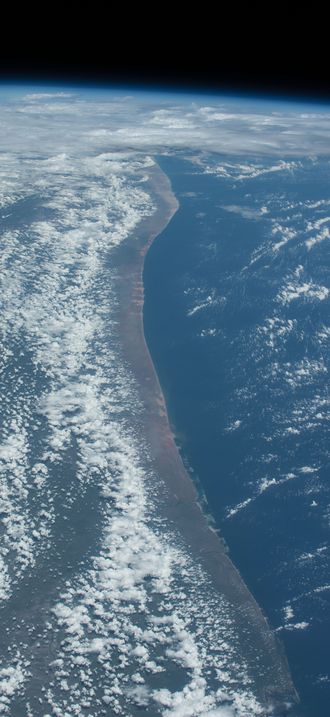 iss057e106506