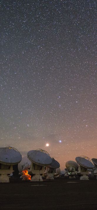 Cosmic fireball falling over ALMA