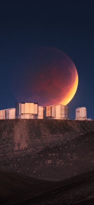 Eclipsed Moon at Paranal