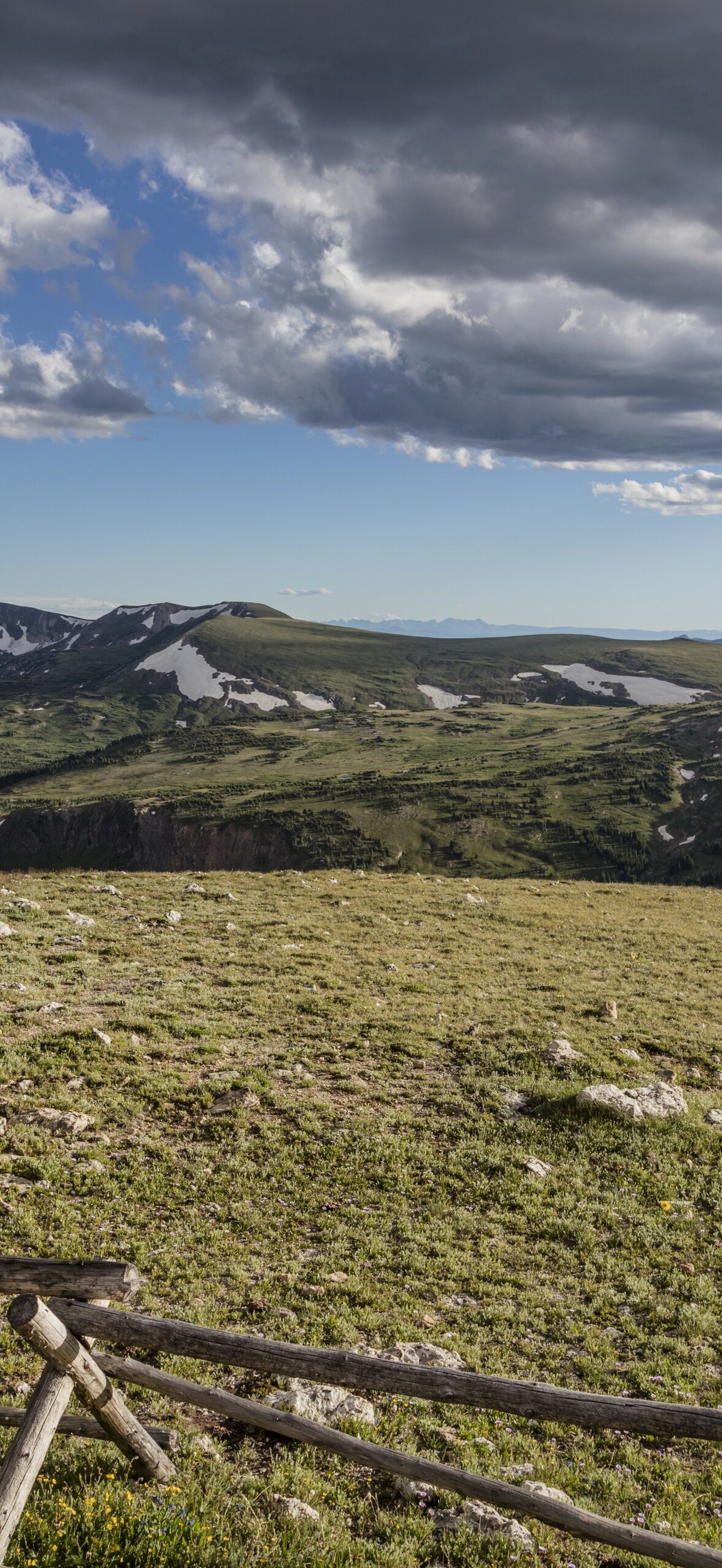 High-country views in Rocky Mountain National Park in the Front Range of the spectacular a
