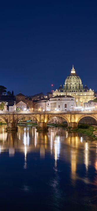 Rom (IT), Brücke "Ponte Vittorio Emanuele II" und Petersdom (VA)