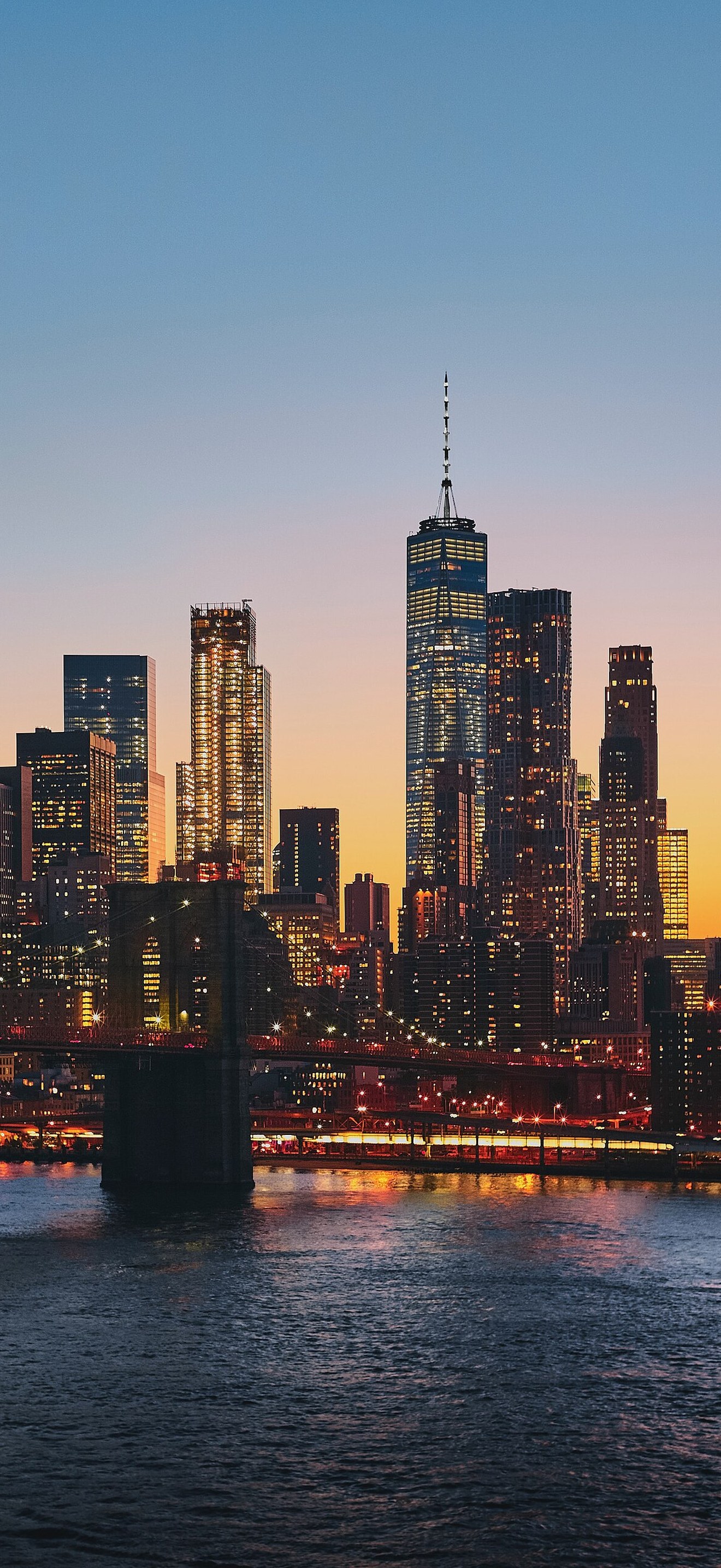 Panorama of Brooklyn bridge and Manhattan