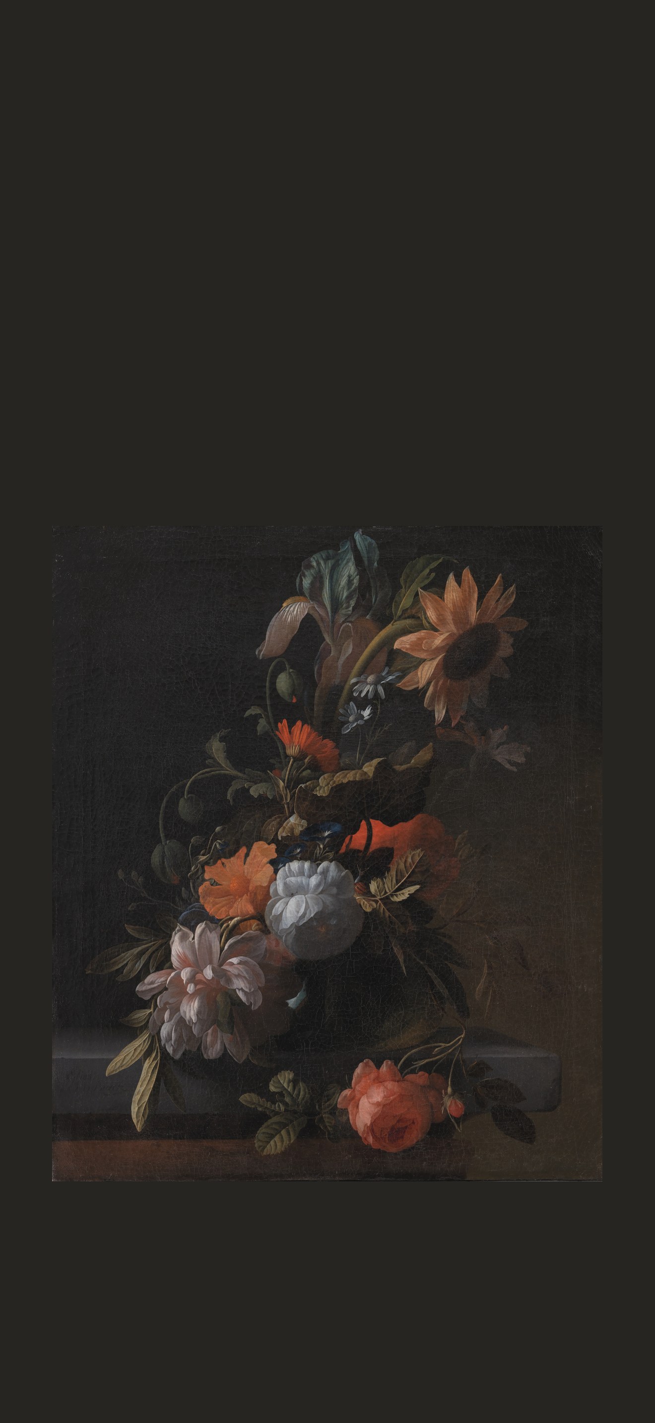 En skål med blomster